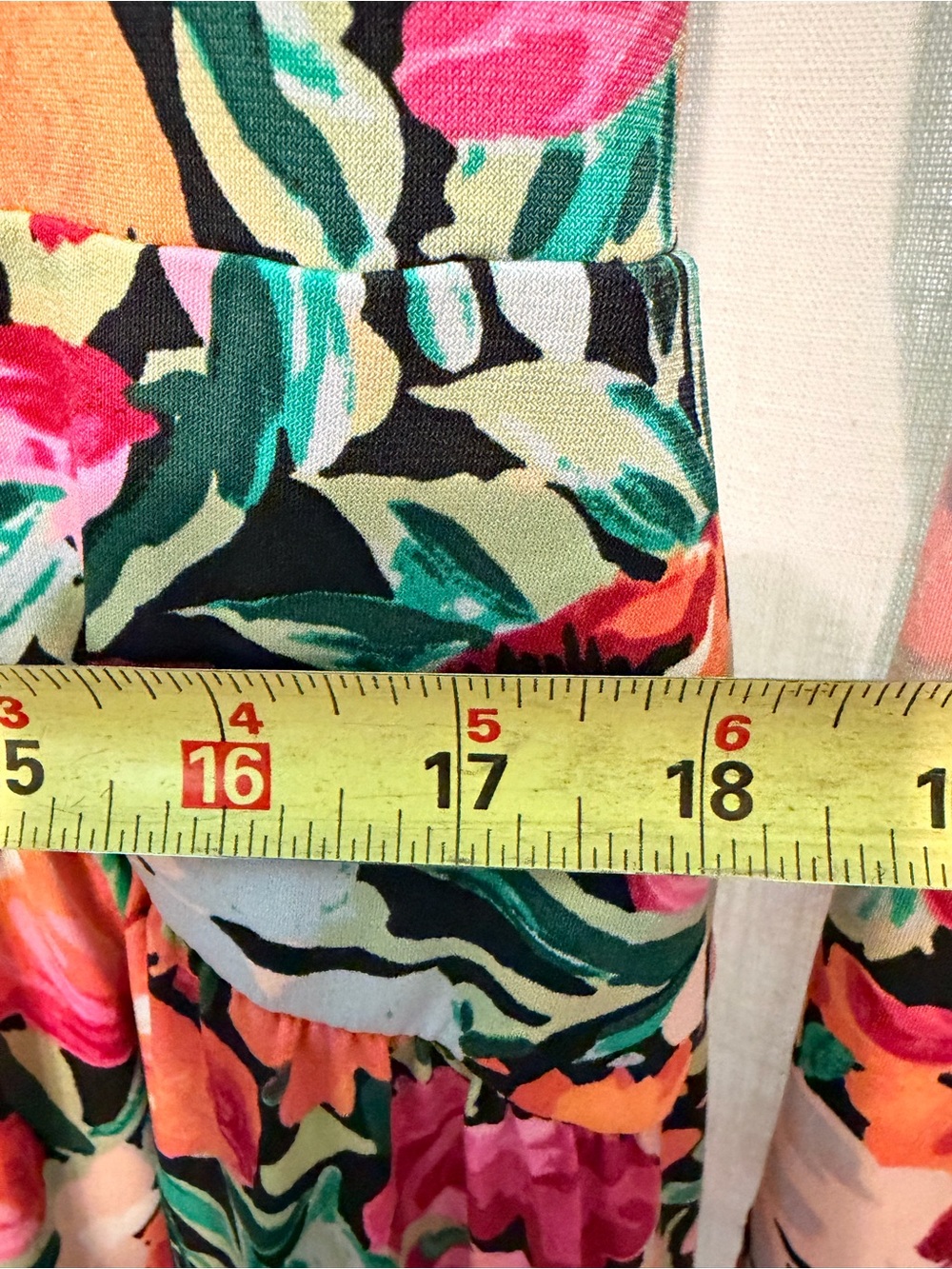 Maggy London Pink Floral Asymmetrical Handkerchief Hem Dress - Size 8 - Picture 15 of 15